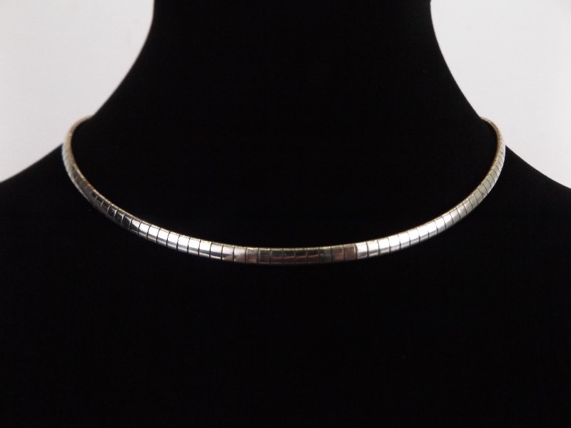 .925 Sterling Silver Flexible Omega Necklace