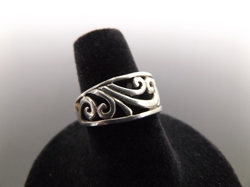 .925 Sterling Silver Art Nouveau Scroll Ring Size 7