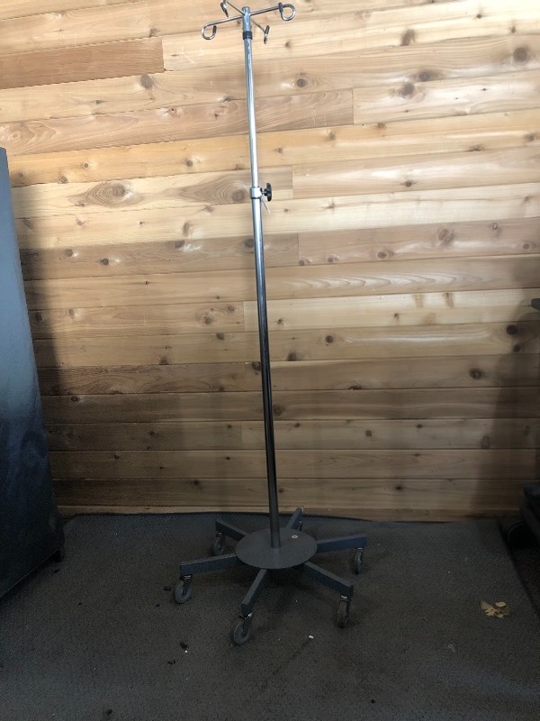 lot 34 image: REtails Used $250 MEdical Grade HEavy Duty Stainless Steel Height Adjustable Telescoping Deluxe 4-Ram Hook I.V. Stand IV Pole 6 Wheel Mobile Rolling I V - Many Other Uses For this Stand - Excellent