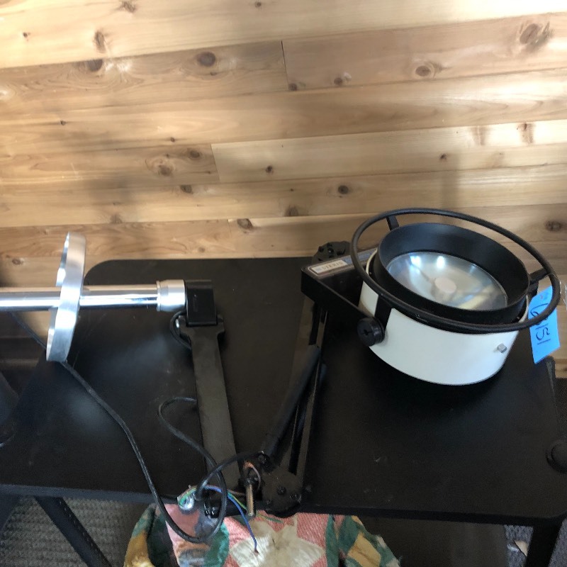 lot 46 image: WOW Retails Used $900 Medical Steris Amsco EXAMINER 10 Surgical Minor Surgery Exam Light Swing Arm Ceiling Mount - Super Working Condition