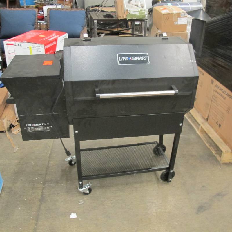 lot 54 image: Deen Brothers Pellet Grill and Smoker with Dual Digital Meat Probes Precision Digital Control 1000 sq. in. Cook Surface