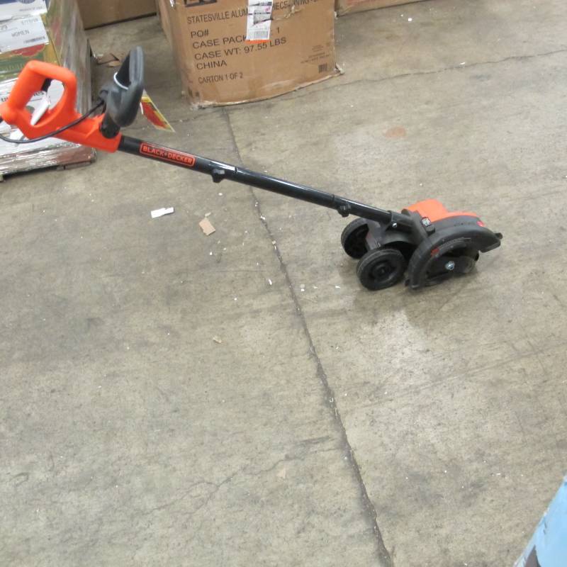lot 181 image: Black and Decker 8 Electric 12 Amp 2-in-1 Landscape Edger and Trencher