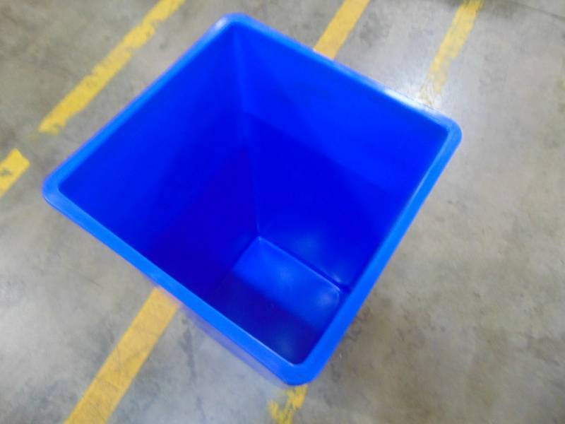 lot 571 image: Continental 32-1 32-Gallon Swingline Receptacle with Recycle Imprint, Square, Blue
