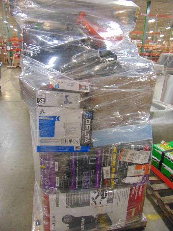 lot 23 image: WHOLESALE MIXED PALLET OF RETURNS - SHOP EQUIPMENT, POWER TOOLS AND MORE