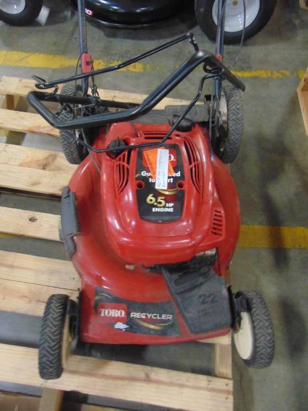 lot 28 image: Toro 22 in. Kohler Low Wheel Variable Speed Gas Self Propelled Mower 20377