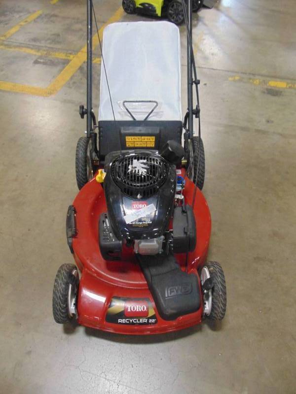 lot 43 image: Toro 22 in. Kohler High Wheel Variable Speed Gas Self Propelled Mower 20378