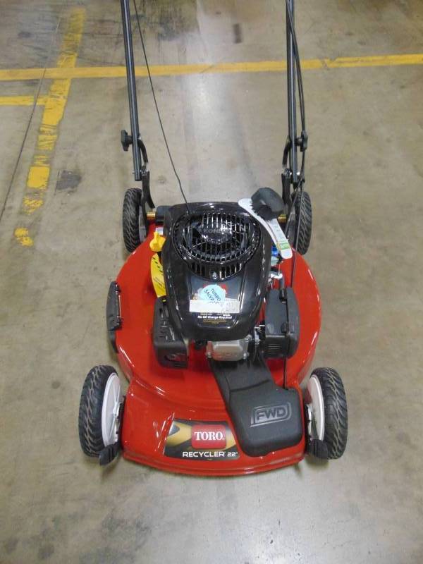 lot 47 image: Toro 22 in. Kohler Low Wheel Variable Speed Gas Self Propelled Mower 20377