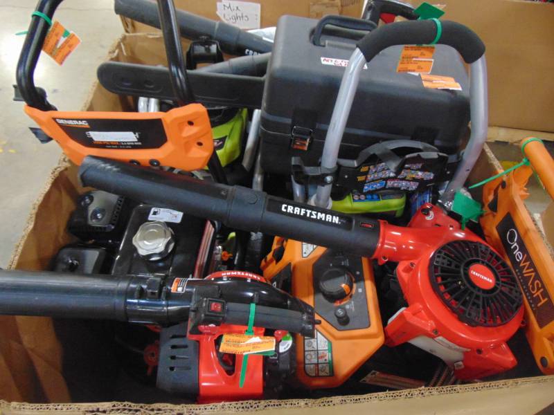 lot 58 image: WHOLESALE MIXED PALLET OF RETURNS - PRESSURE WASHERS, LEAF BLOWERS, AND MORE