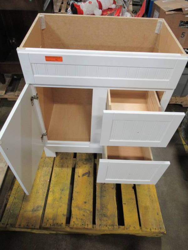 lot 278 image: Style Selections Ellenbee 29 12 X 18 12 X 34 Tall. White Single Sink Bathroom Vanity Cabinet. C21130D-SS - Missing door pulls.