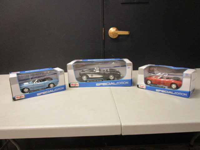 NEW MAISTO SPECIAL EDITION DIE CAST MODEL CARS