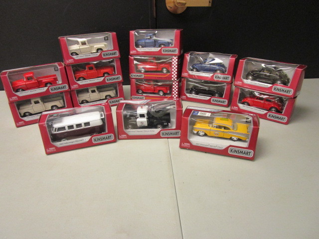 NEW KINSMART 143 SCALE DIE CAST MODEL CARS