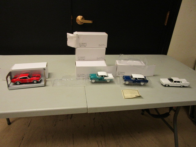 NEW ARKO PRODUCTS & NEWRAY 132 CLASSIC DIE CAST CHEVROLET CARS