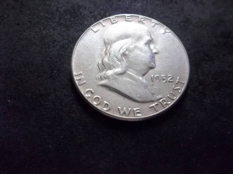 lot 107 image: 1952 Franklin Half Dollar