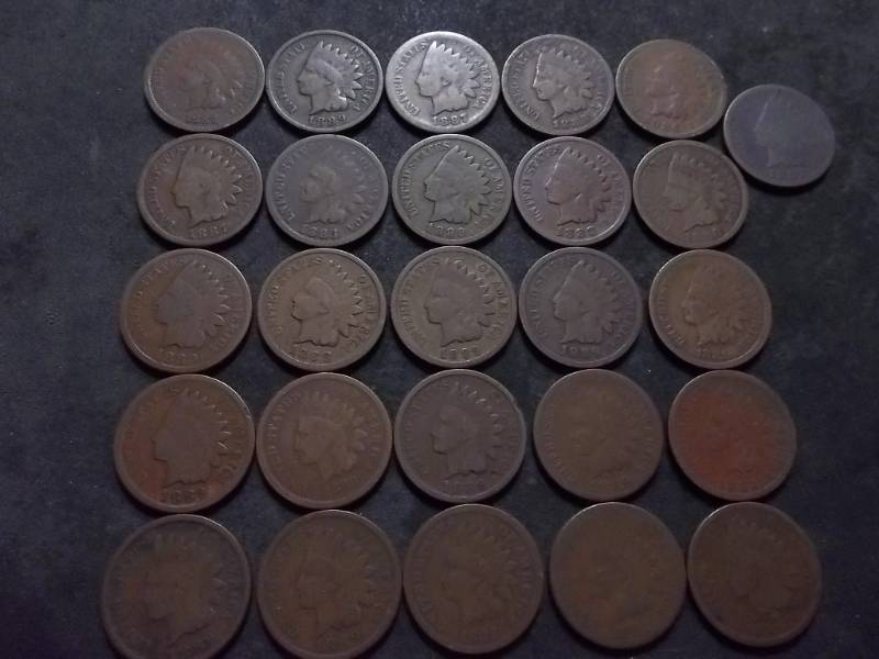 lot 145 image: 26 Indian Head Cents Random Dates Older Than 1889