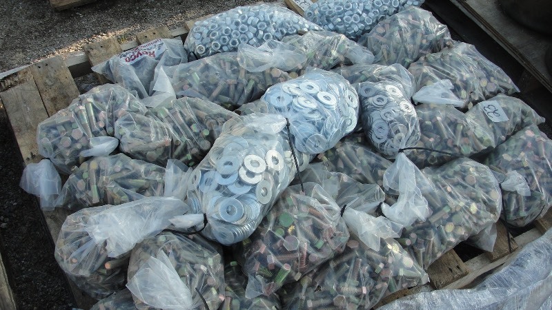 PALLET MISC. MILD STEEL BOLTS, WASHERS, NUTS