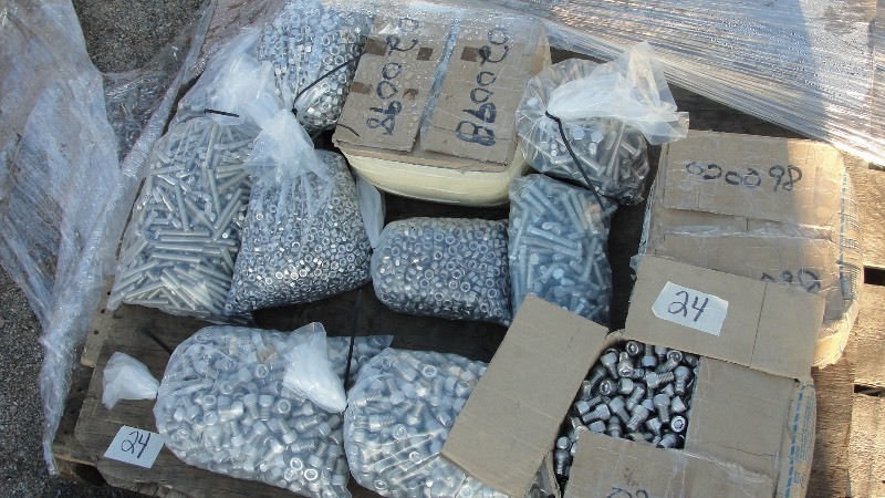 PALLET MISC. STAINLESS STEEL BOLTS