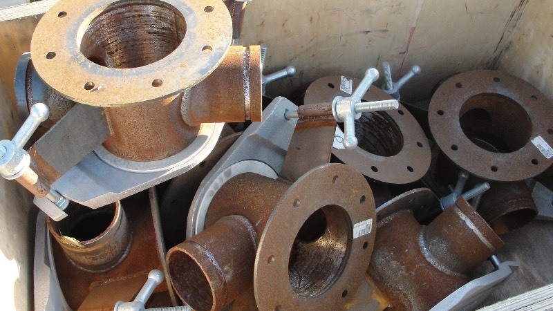 B.T.I.  TEE  6 x 4 MILD STEEL