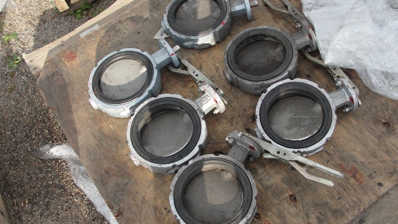 6- ULTRAFLO BUTTERFLY VALVE  6 CAST BODY, SS DISC