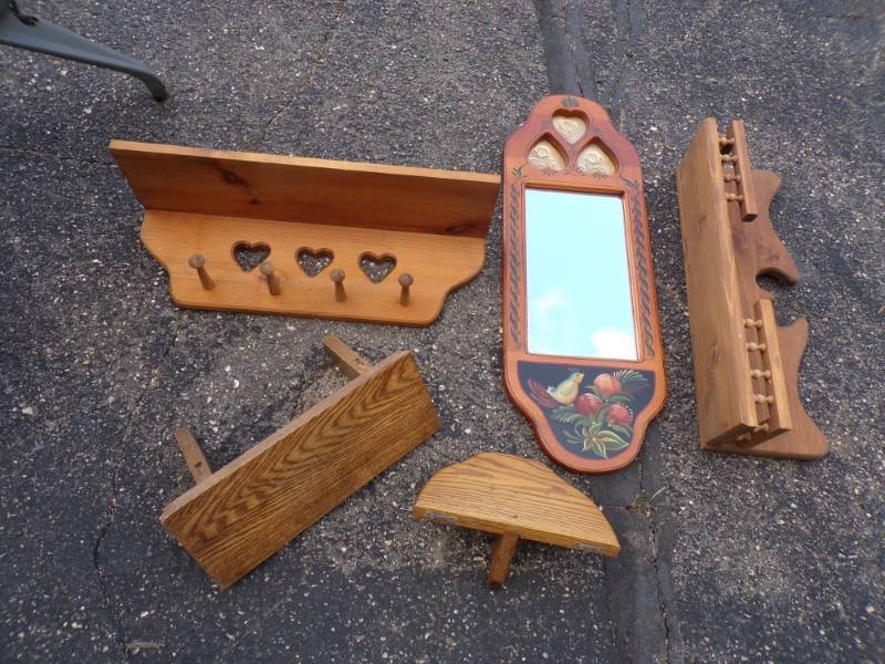 lot 24 image: Dcor Mirror with Shelves