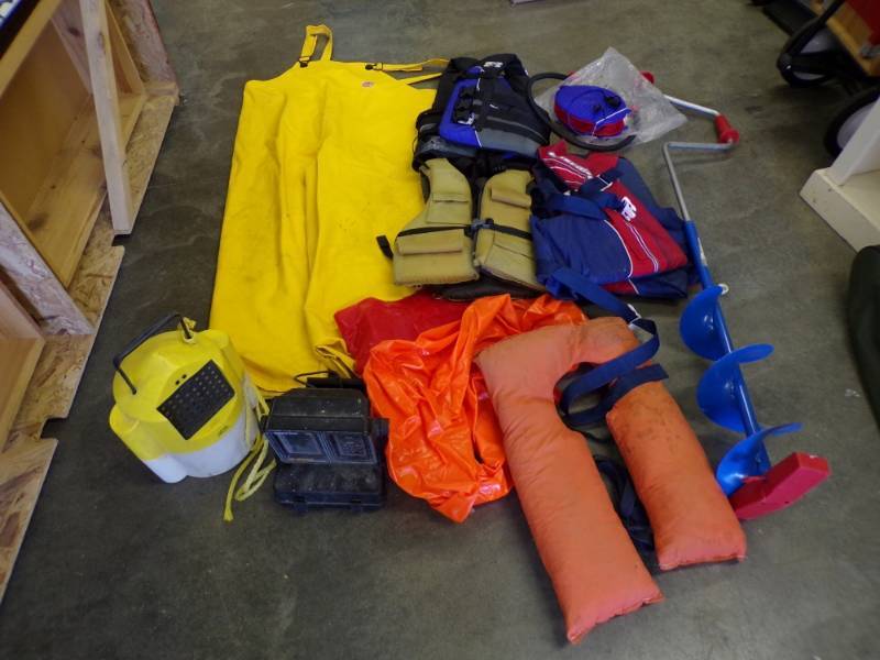 lot 43 image: Fishing Supplies Lot