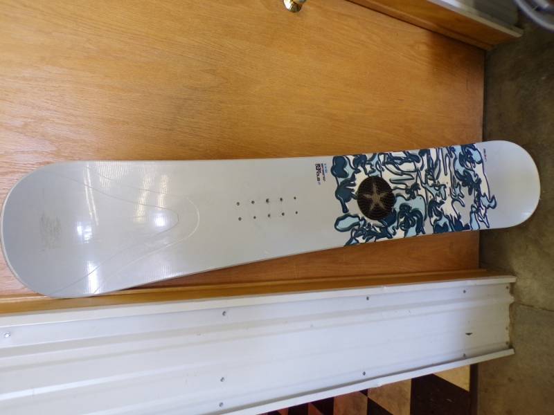 lot 46 image: Enduro 164x Snow Board