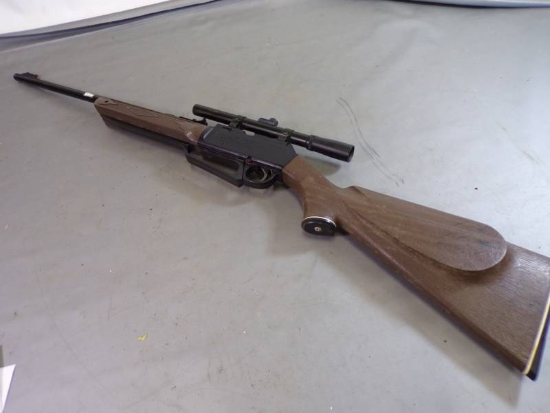 lot 49 image: Daisy 880 BB and Pellet Gun