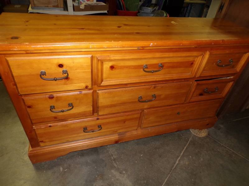 lot 99 image: Large Dresser with Large Mirror