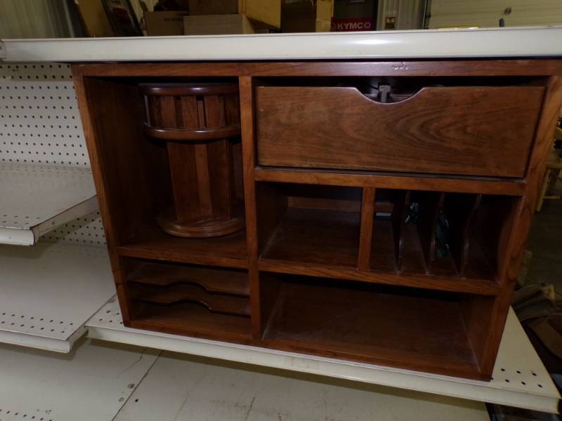 lot 101 image: Wood Desk Organizer