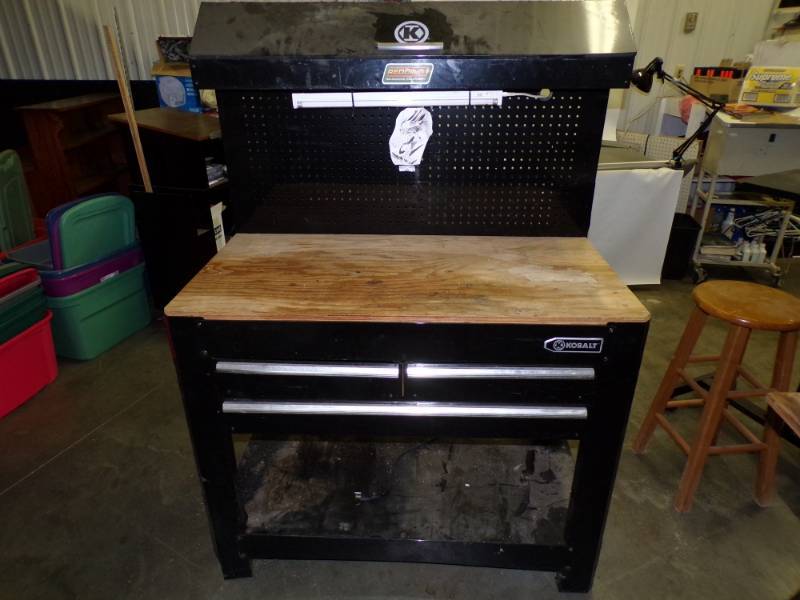 lot 103 image: Kobolt Tool Bench with Drawers