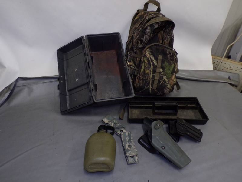 lot 119 image: Pistol Holsters, Backpack, Tool Box and Knife Sheaths
