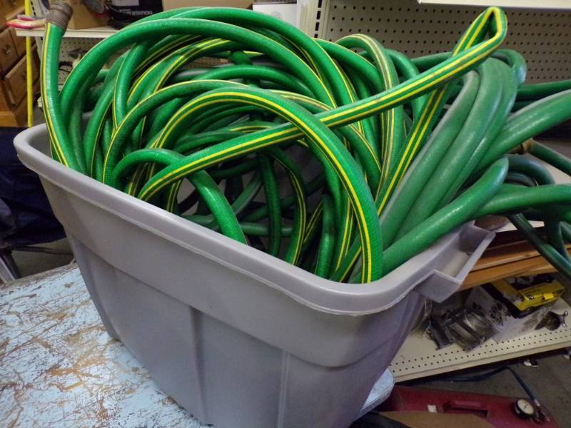 lot 120 image: Garden Hose and Tote