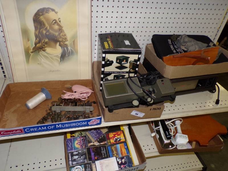 lot 128 image: Assorted Lot