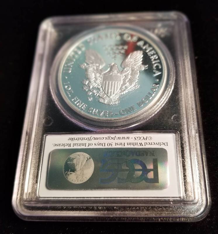 lot 07 image: 2014(W) AMERICAN SILVER EAGLE 1 TROY OZ. .999 FINE SILVER PR70 DCAM PCGS