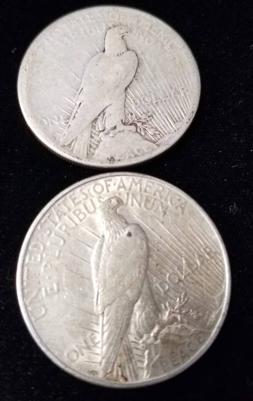 lot 64 image: 2 PEACE SILVER DOLLARS 1922 1922-S