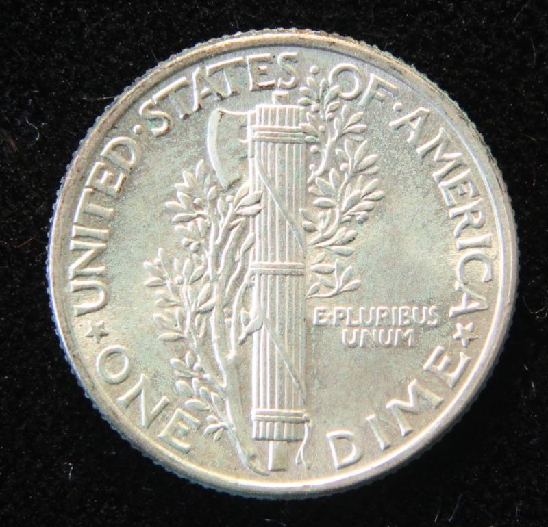 lot 28 image: 1941 MERCURY DIME BU FSB FULL SPLIT BANDS