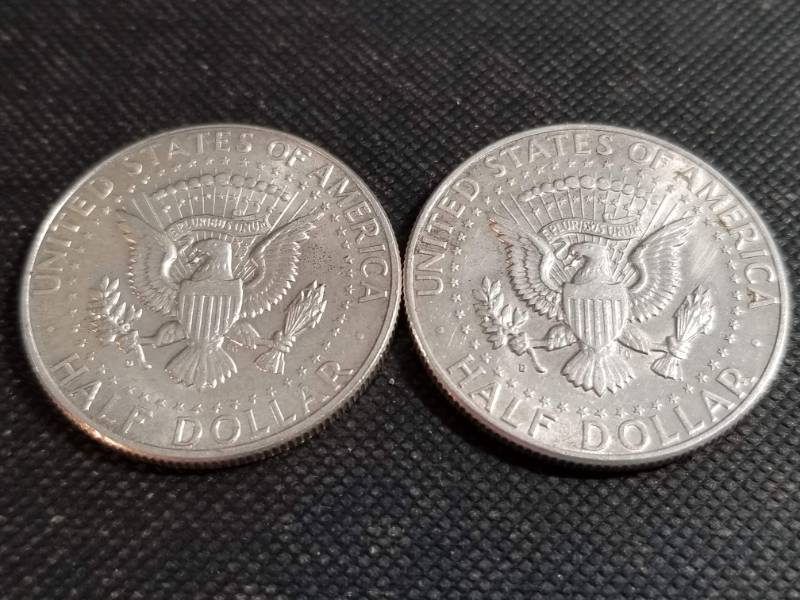 lot 14-A image: 2 SILVER KENNEDY HALF DOLLARS 1964 X2