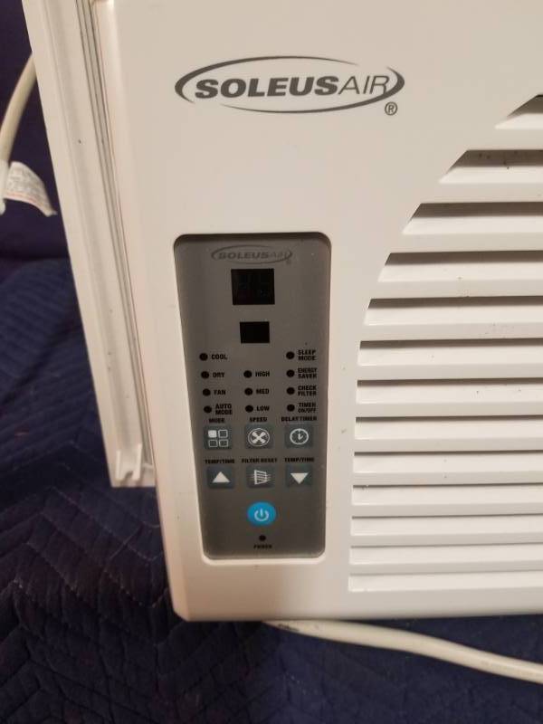 lot 19 image: Air Conditioner