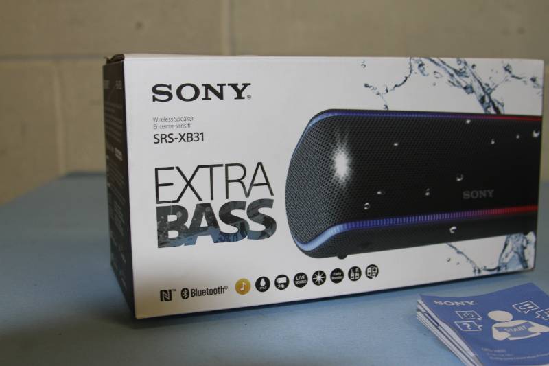 lot 74 image: Sony SRS-XB31 Wireless Bluetooth Extra Bass Portable SoundAudio Speaker