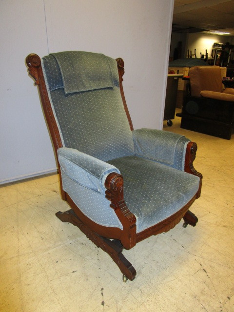 lot 609 image: ANTIQUE PLATFORM ROCKING CHAIR