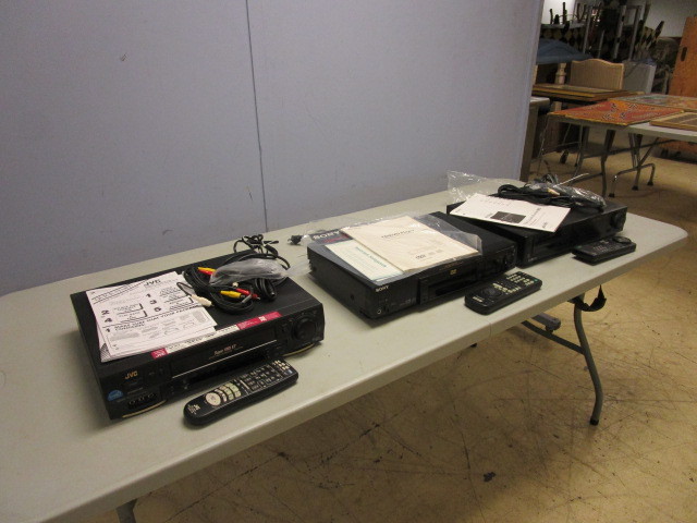 lot 624 image: SONY DVD, JVC VHS AND SONY HI8 PLAYERS