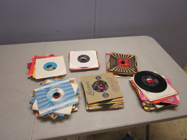 lot 667 image: 45 RPM RECORDS