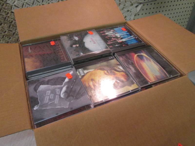 lot 57 image: Large Lot of CDs  CLR...