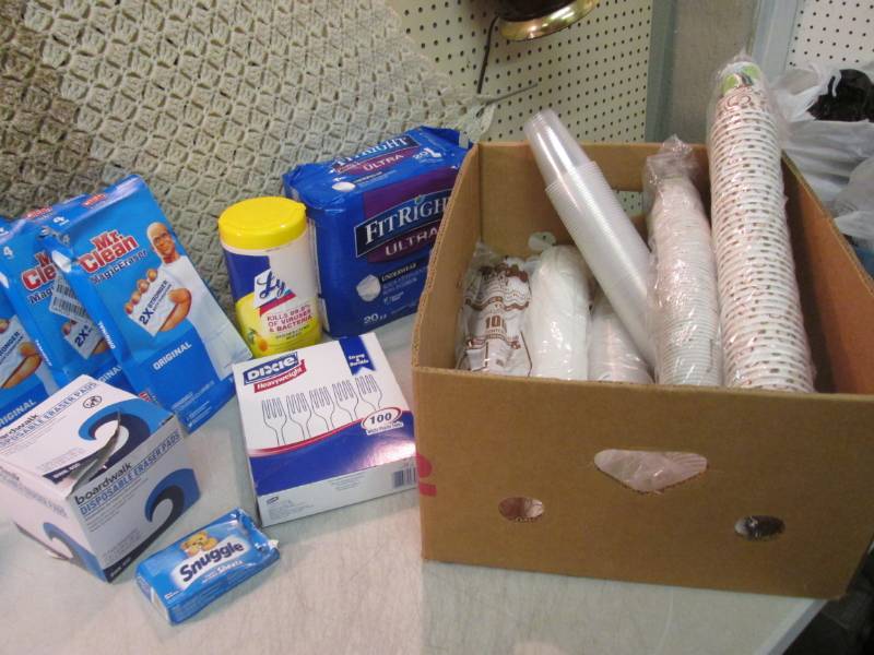 lot 149 image: Assorted Lot of Disposable Cups, Ma...