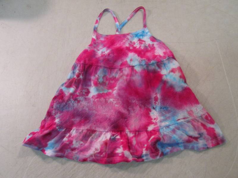 lot 164 image: Hand Made Tie-Die Girls Top Size S ...