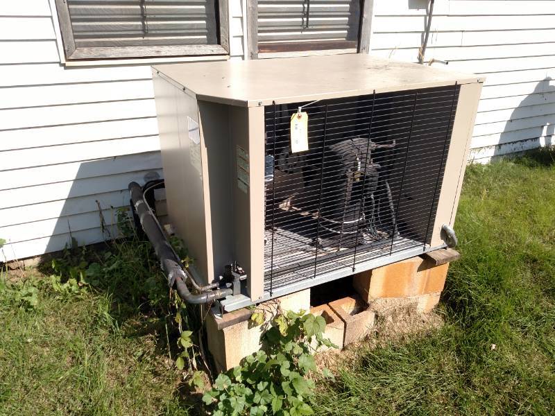 lot 17 image: Bohn Freezer Compressor Model BZT04...
