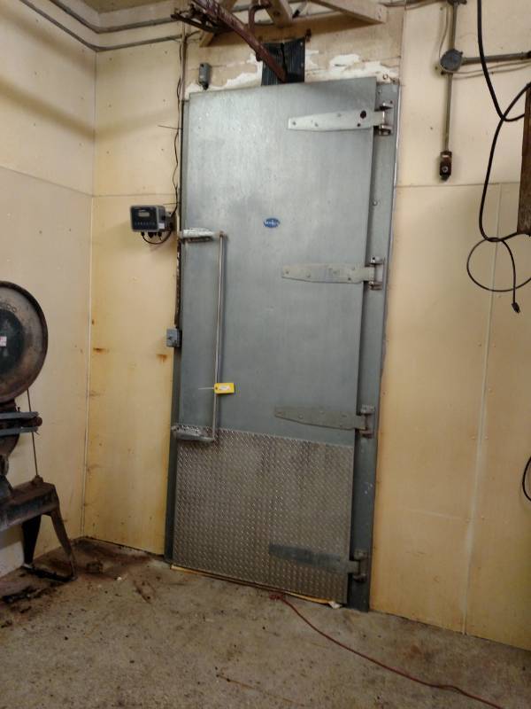 lot 28 image: Walk In Cooler Door, 45x117...