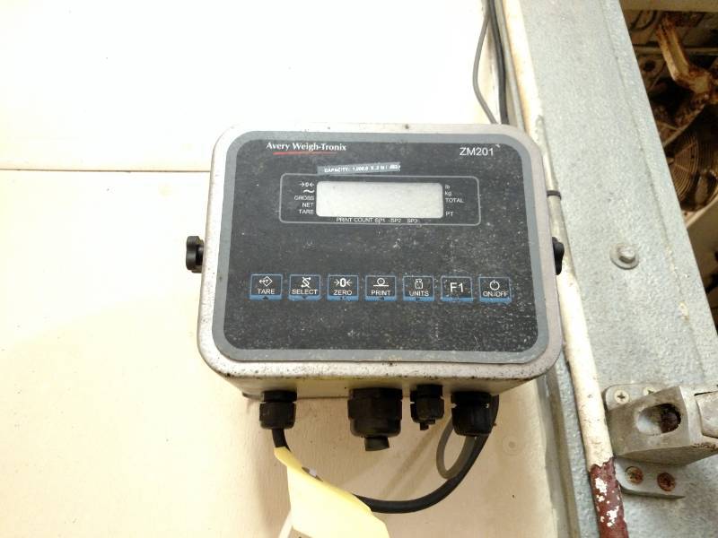 lot 32 image: Avery Weigh Tronix 1000 lb. Digital...