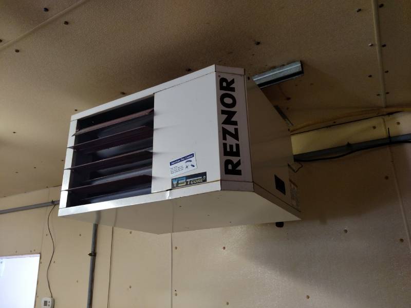 lot 36 image: Reznor V3TCore 2 Propane Hanging Fu...