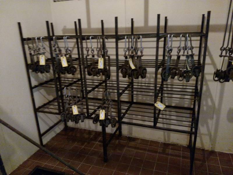 lot 75 image: Steel Shelf, 86x26x72, No Contents...