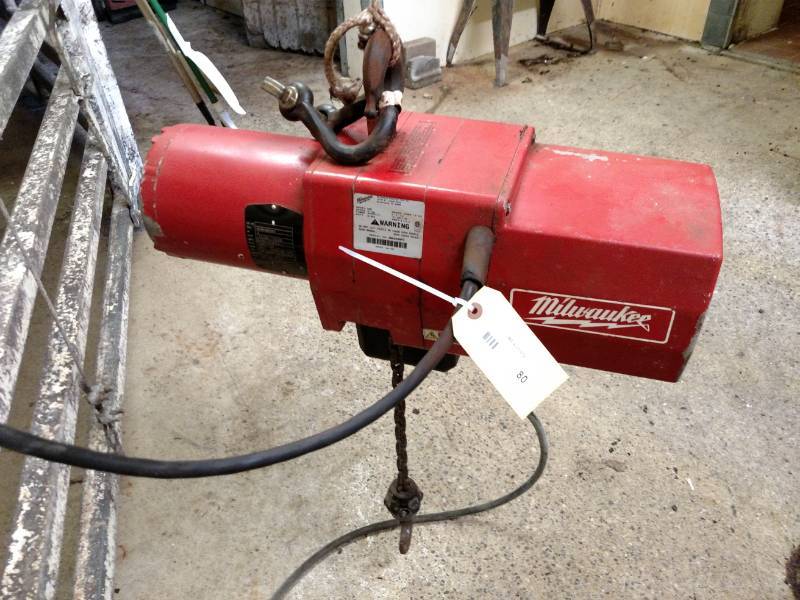 lot 80 image: Milwaukee 12 Ton Electric Chain Ho...